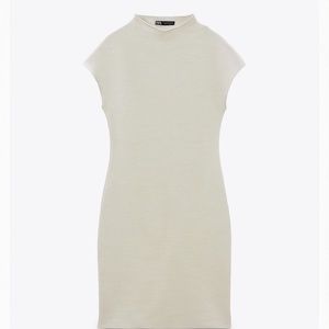 Zara. SHORT STRETCH KNIT DRESS